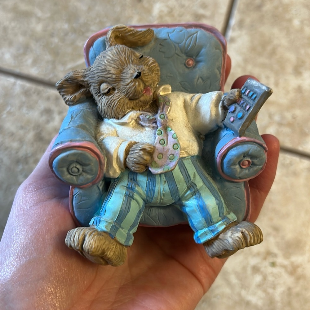 Mervyn’s vintage bunny figurine bunny with remote control in chair 1994